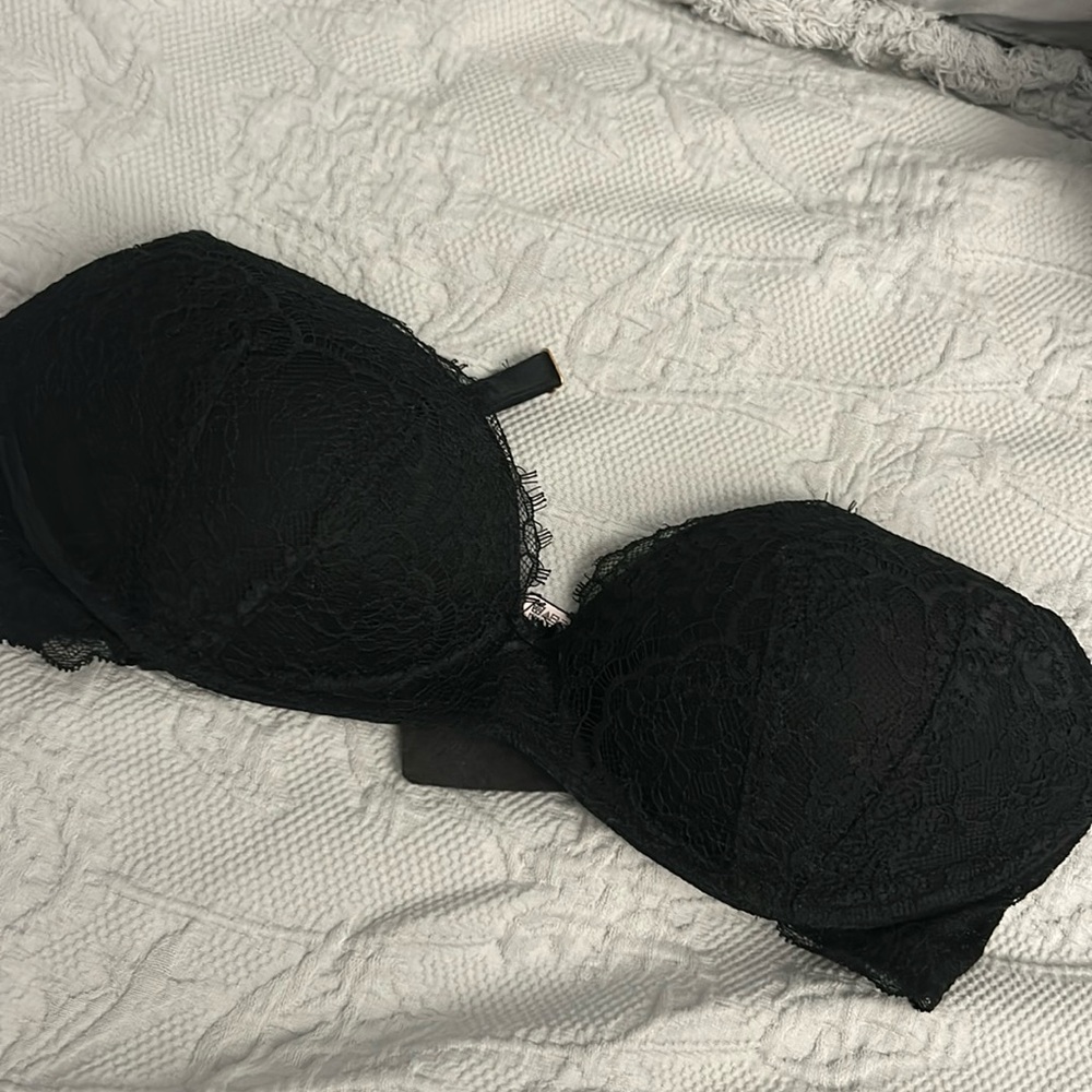 Victorias Secret Black Lace Wireless Bra